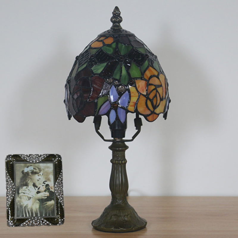 1 Kopf Rosen gemusterte Nachtlampe Barock dunkler Kaffee Buntkunstglas Nachttisch Licht mit Schüssel Schatten