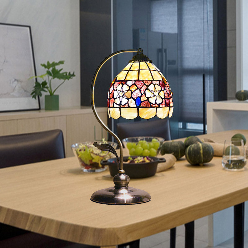 Tiffany Floral-riem geschoeide tafellicht 1 lampschaal nachtkastje lamp in brons voor kantoor