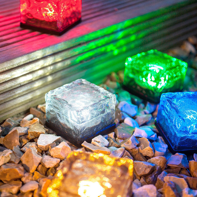 Ice Block Solar Buried Lamp Modern Clear Textured Glass LED Outdoor Ground Light in White/Yellow/Blue Light