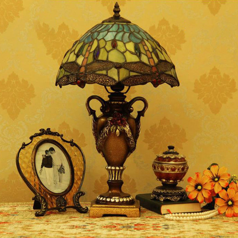Victoriaanse kom vorm bureau licht 1 hoofd bevlekte kunstglas trofee nachttafellamp in blauw/groen met libelpatroon
