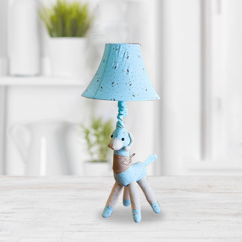 Tela Alpaca Night Light Cartoon 1 Lámpara de escritorio gris/azul de bombilla con sombra de campana para sala de estar