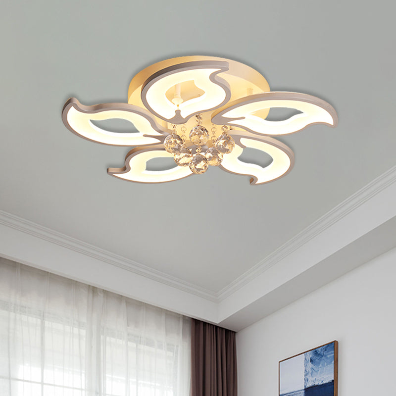 Iluminación semi descarga en forma de hoja acrílico 5 cabezas de techo led blanco al ras de cristal orbe deco