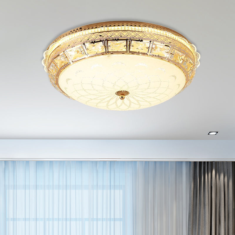 LED Schlafzimmer-Kristall Deckenbefestigung Moderne Gold Flush Beleuchtung mit Kuppel weißer Glas Schatten
