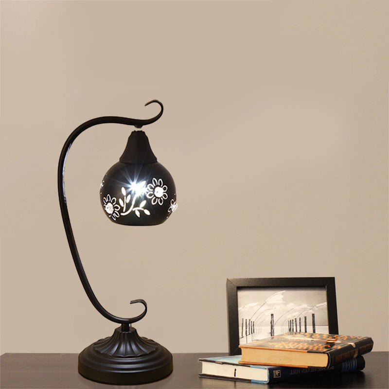 Lámpara de mesa nocturna negra de Light Night Light Minimalismo con diseño de flores huecos con diseño de flores huecos