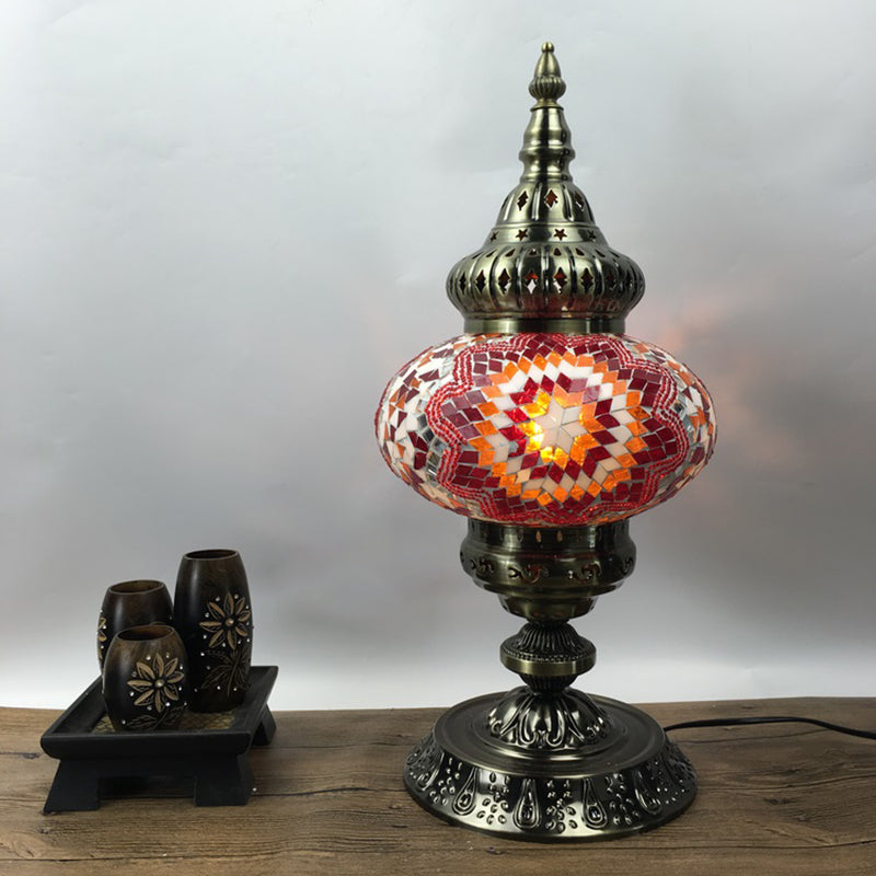 Iluminación de mesa de vidrieras elípticas Bohemia 1 Cabeza de la sala de estar Luz de la noche en blanco/rojo/amarillo