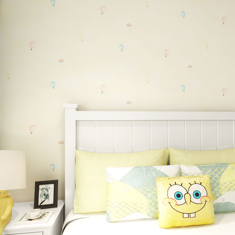 Stain-Resistant Non-Pasted Wallpaper Cartoon Bear Non-Woven Wall Decor for Girl in Pastel Color