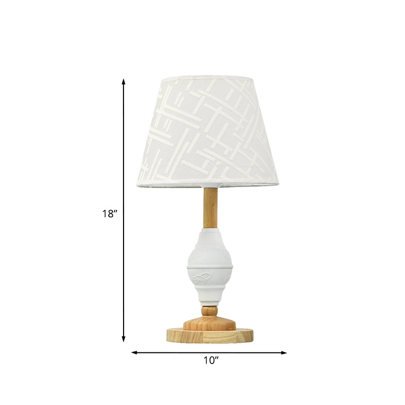 Livrer la table de chevet de salon modernisme modernisme lampe de table blanche avec une teinte en tissu de baril