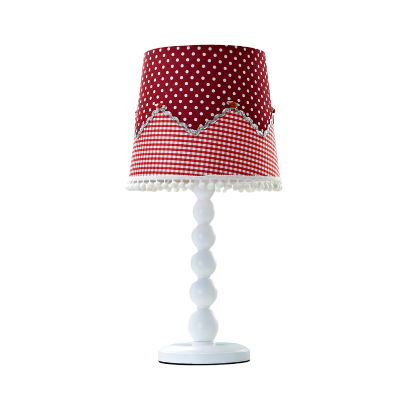 Lampada da scrivania a botte moderna Legno 1 tavola rossa a testa con tonalità in tessuto per camera da letto