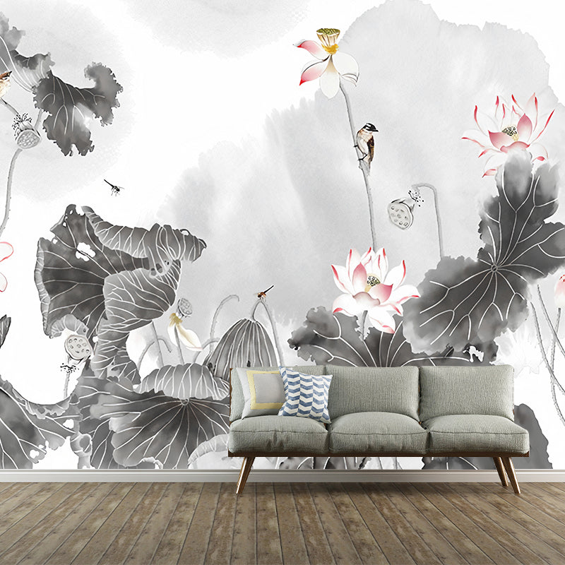 Fotomural vintage con ilustración gigante para habitación de invitados con acuarelas de loto en gris y rosa